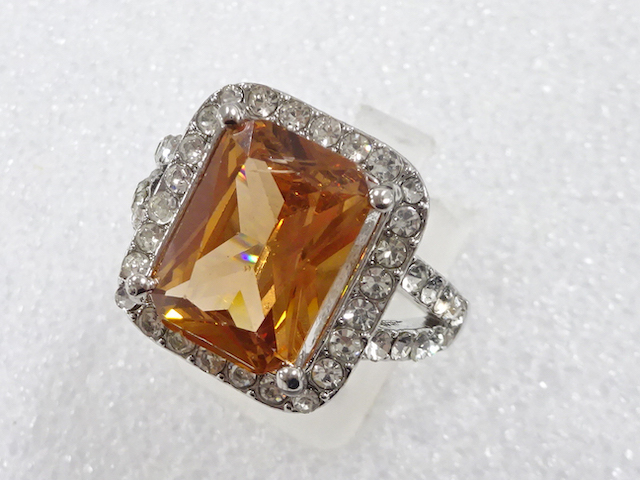 JAPANESE KIMONO / ANTIQUE COLORED STONE RING (SIZE 23.5)